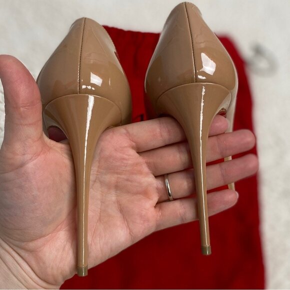 Christian Louboutin Pumps Beige Tan Patent Leather Simple - Picture 9 of 12